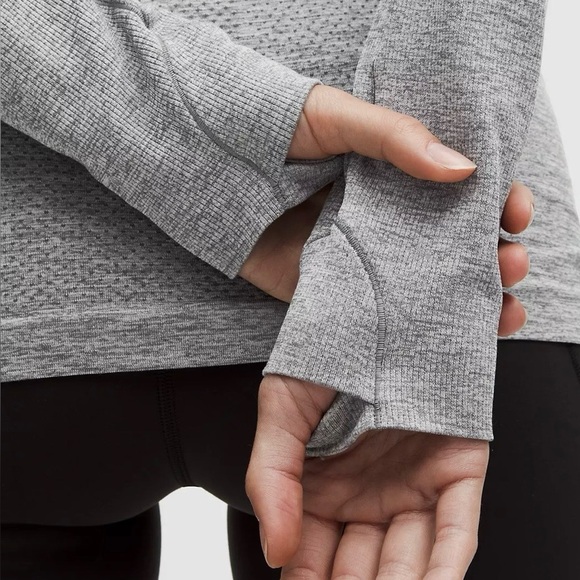 Luluemon Swiftly Tech Long-Sleeve Shirt 2.0
Hip Length Small slate/White - Picture 3 of 8